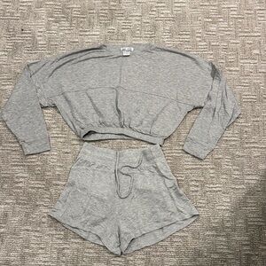 Five the Label Gray Cropped Sweatshirt and Shorts Set